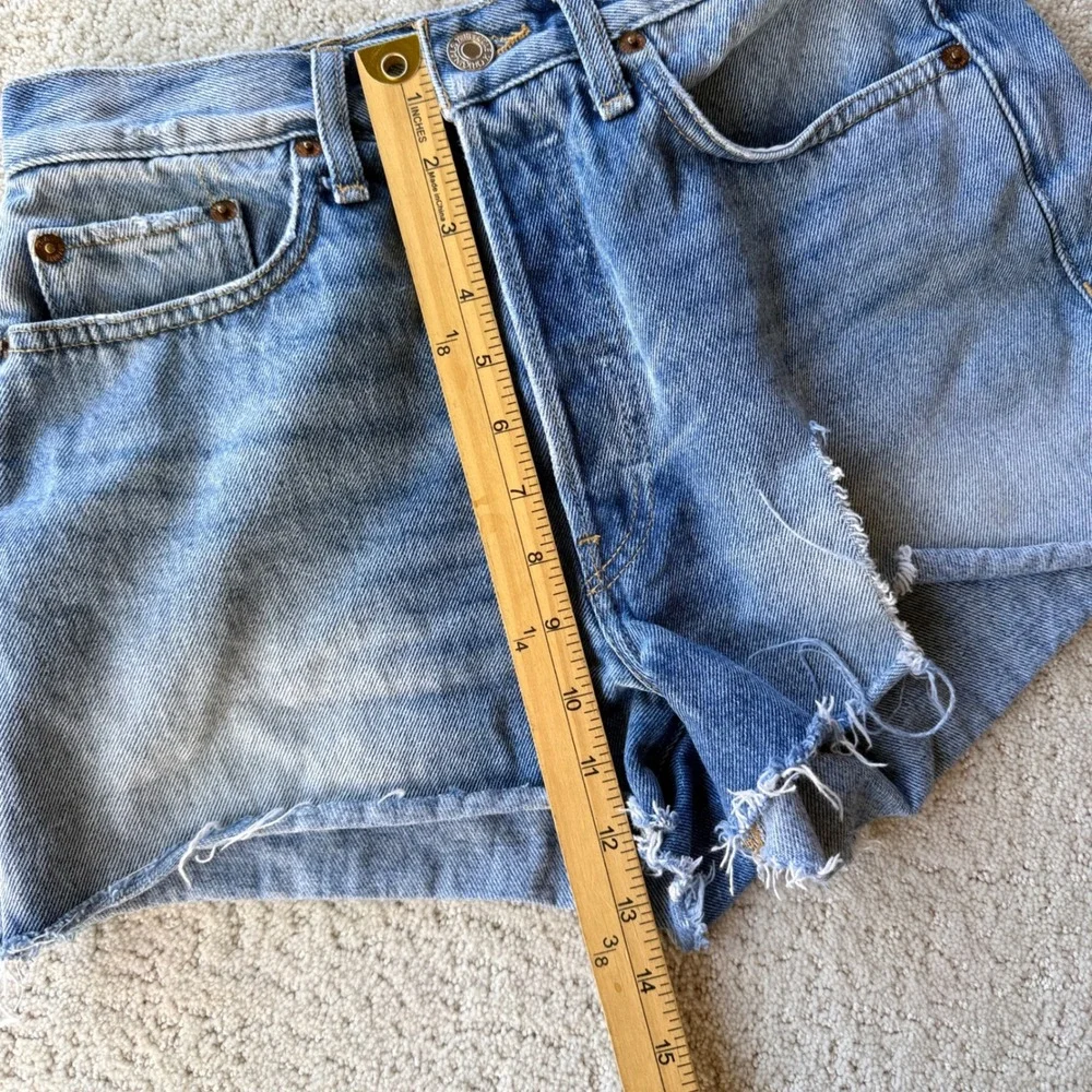 Revolve RE/DONE 70s High Rise‎ Short Women 28 Blue Distressed Raw Hem Denim